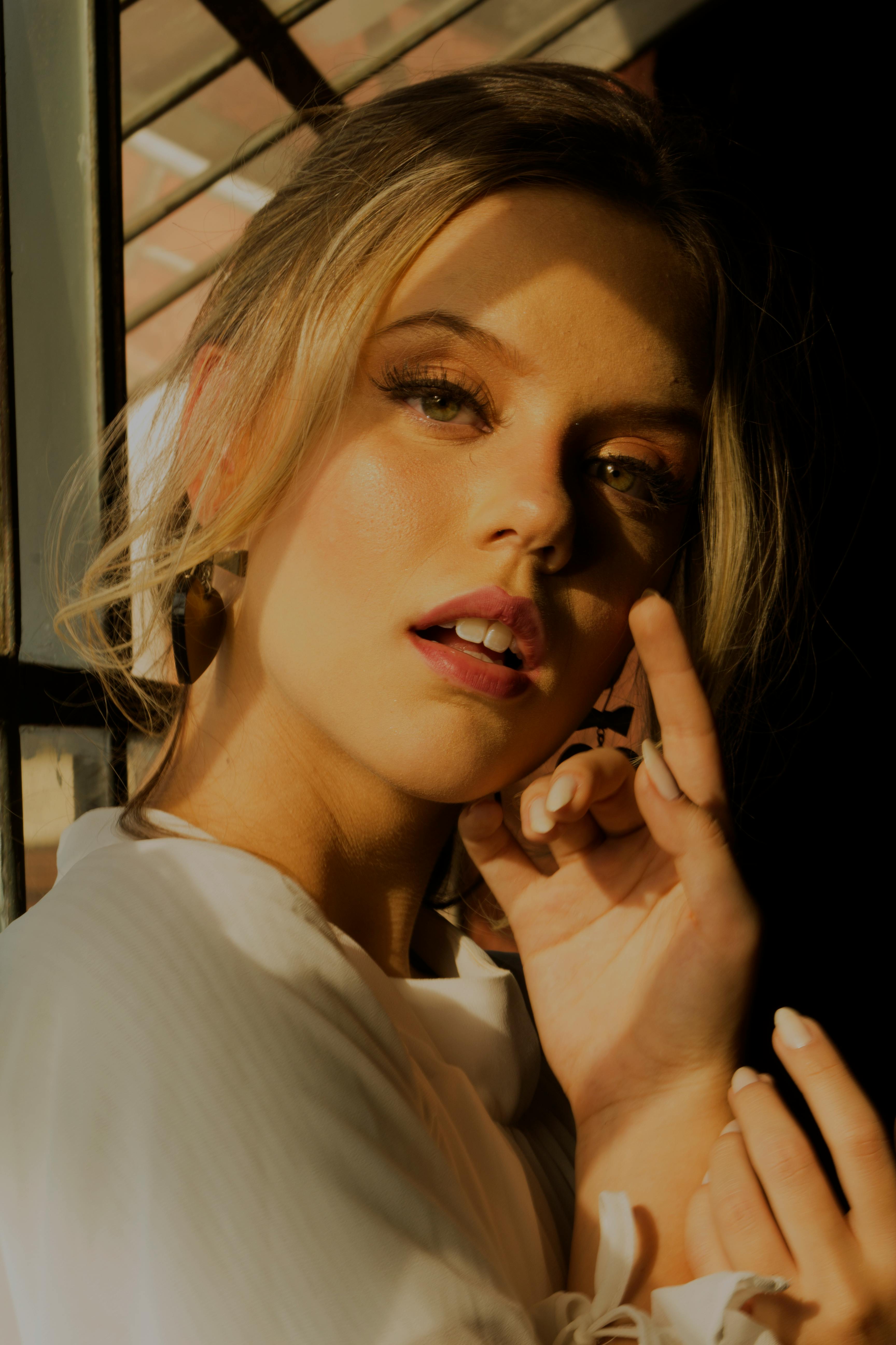 A blonde model | Source: Pexels