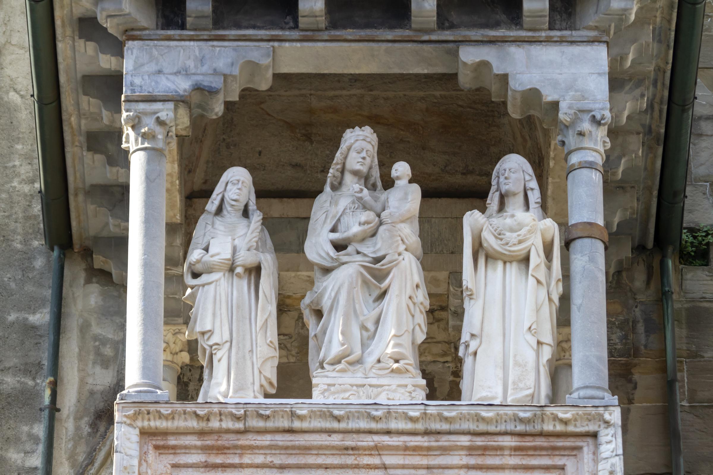 Statues outside The Basilica of St. Mary Major in Rome, Italy. | Source: Getty Images